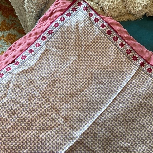 Lavender and pink Anne Klein square scarf - Picture 3 of 7